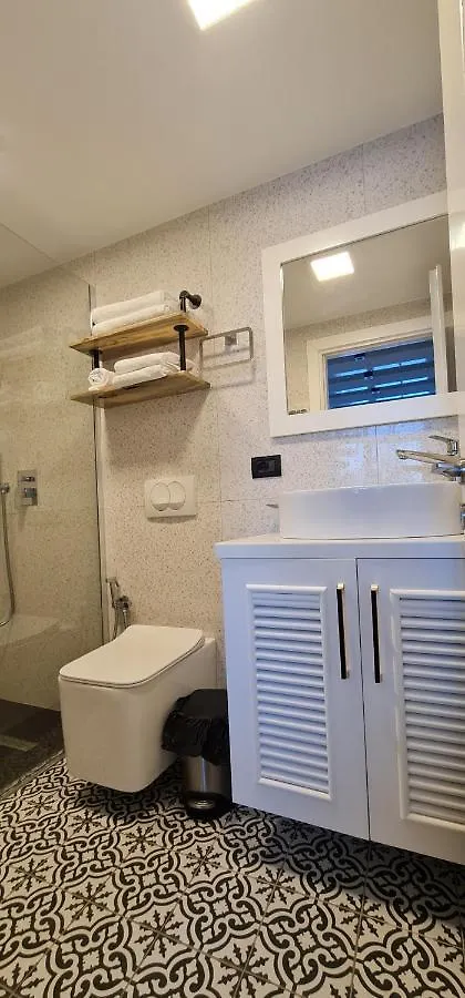Hotel Bujtina Gjyshi Ilo à Tushemisht