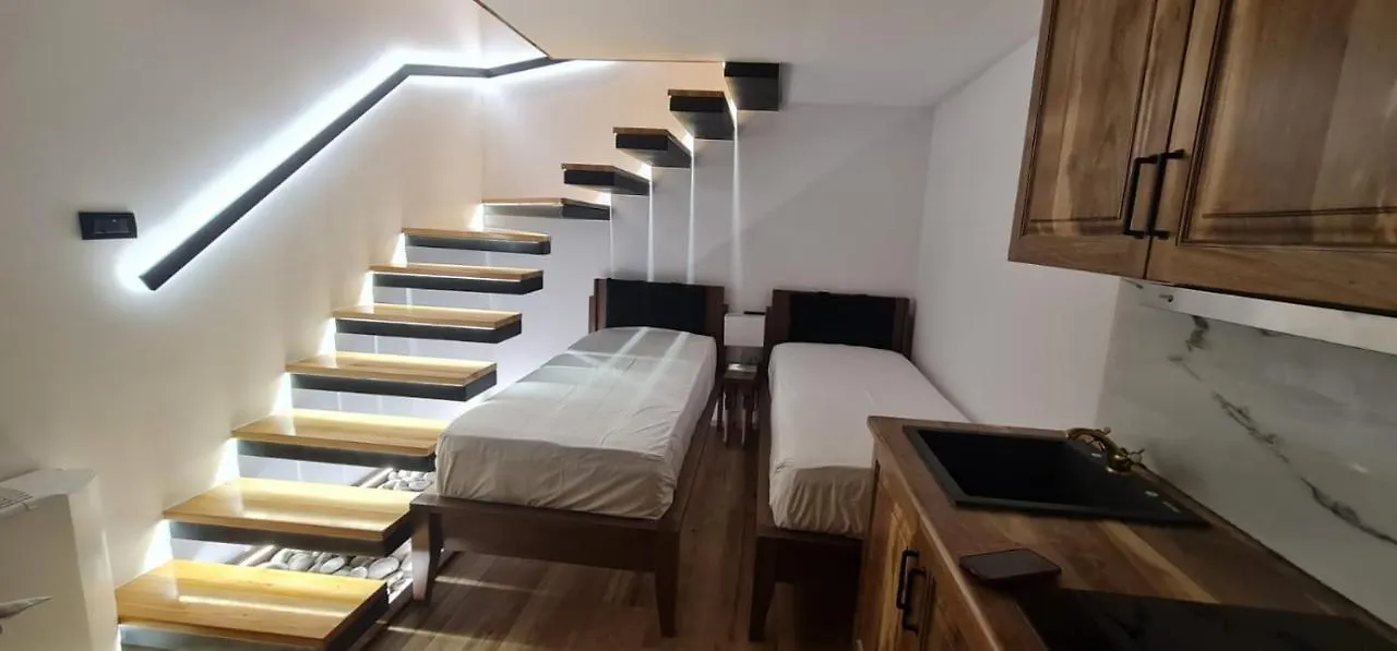 Maison d'hôtes Hotel Bujtina Gjyshi Ilo à Tushemisht