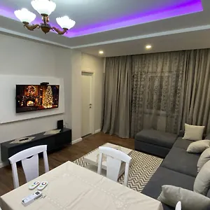 https://komatas-modern-apartments-in-bllok-area.hotels-in-tirana.com